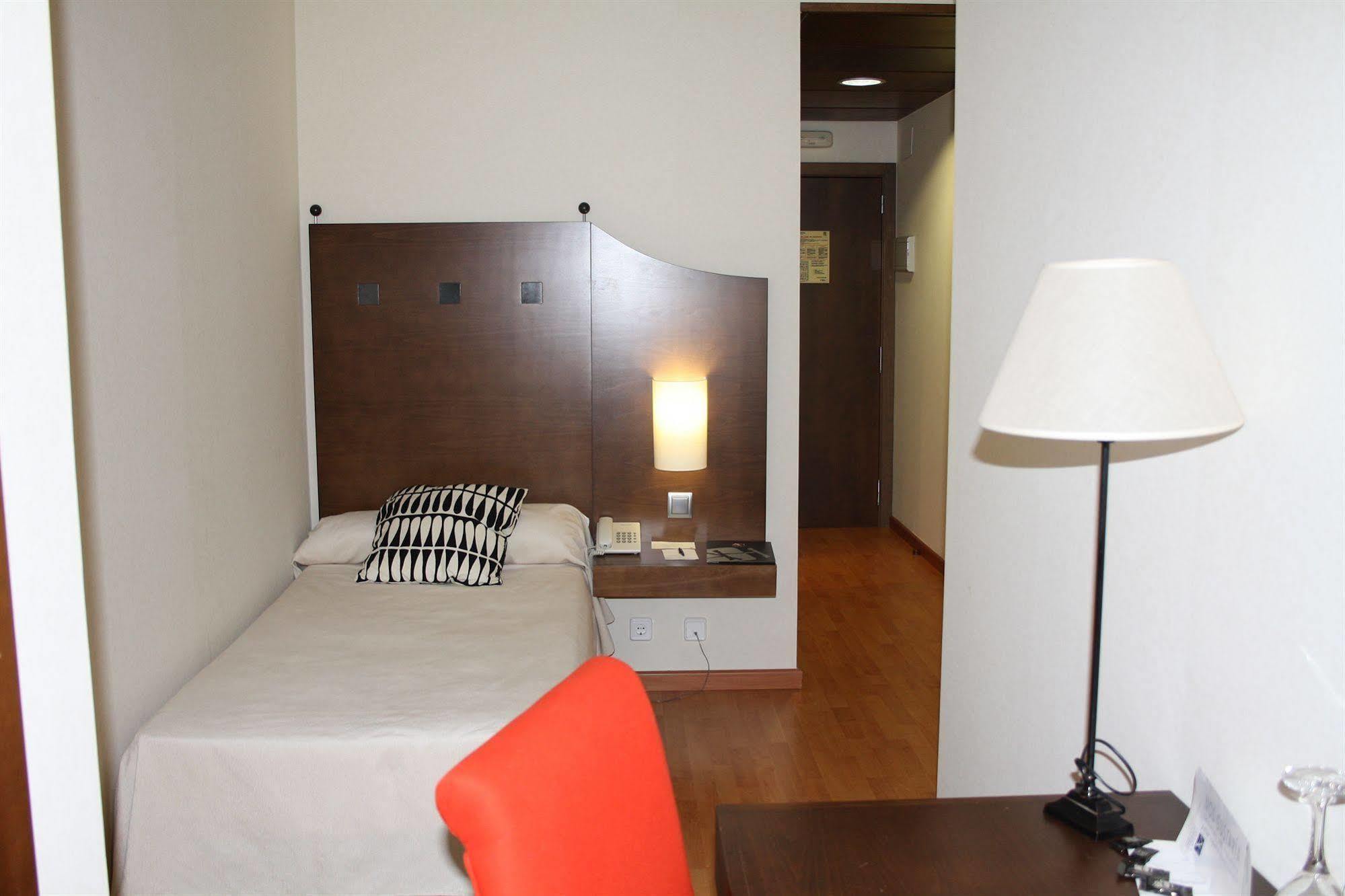 Exe Agora Caceres Hotell Eksteriør bilde