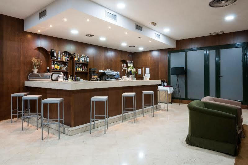 Exe Agora Caceres Hotell Eksteriør bilde